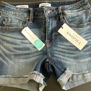 Vigoss Pixie Cuffed Frayed Hem Shorts